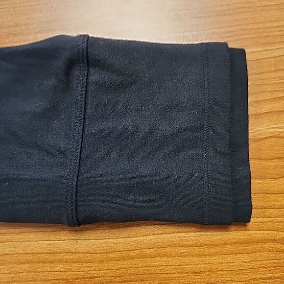 Athleta Take The Heat Turtleneck in Black HEAT-GENERATING Size XL #152477 - Picture 7 of 12